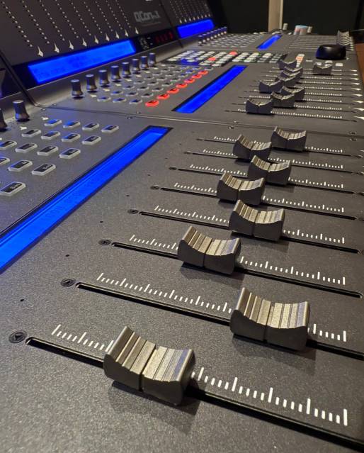 FSL muzički studio beograd demo, pesma, komponovanje, voiceover, snimanje, podkast, boris načić, gitara, klavir, folk, pop, rock, narodno, pesma, kompozicija, produkcija